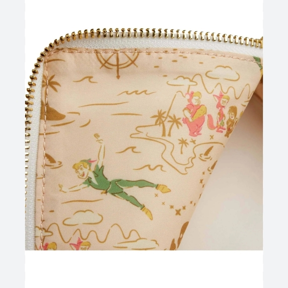 Loungefly Peter Pan crossbody/ convertible bag. BEAUTIFUL - Picture 7 of 7